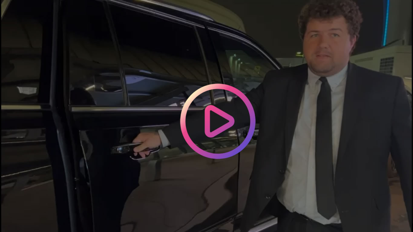 First‑Class Airport Chauffeur Service: Luxury, Comfort, and Professional Care